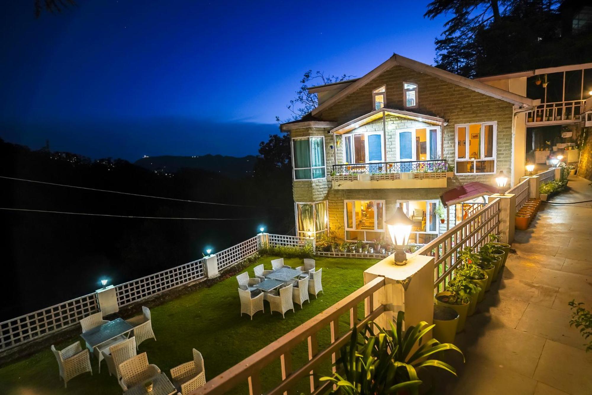 Whispering Pines Villa Shimla Eksteriør bilde