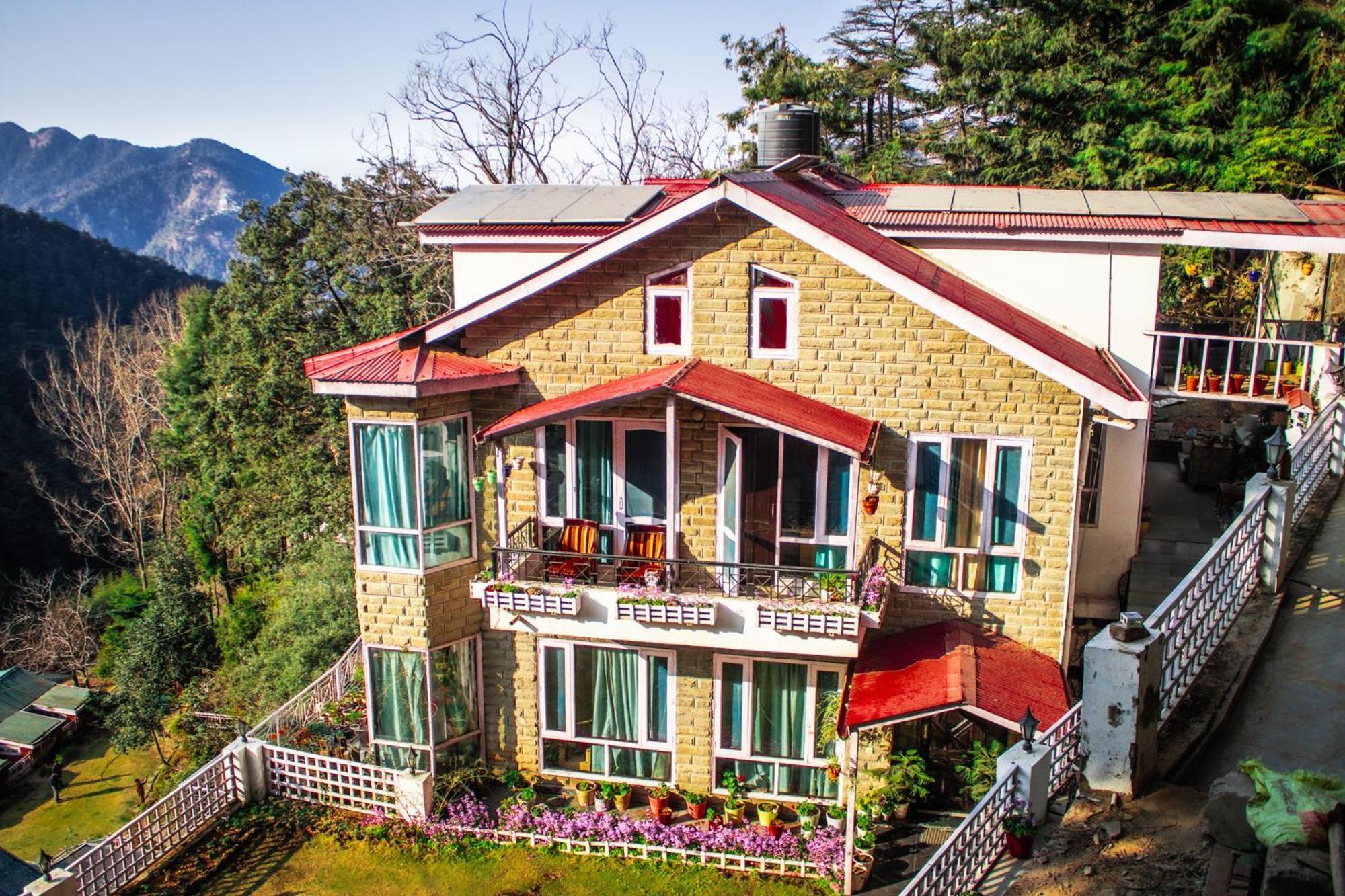 Whispering Pines Villa Shimla Eksteriør bilde