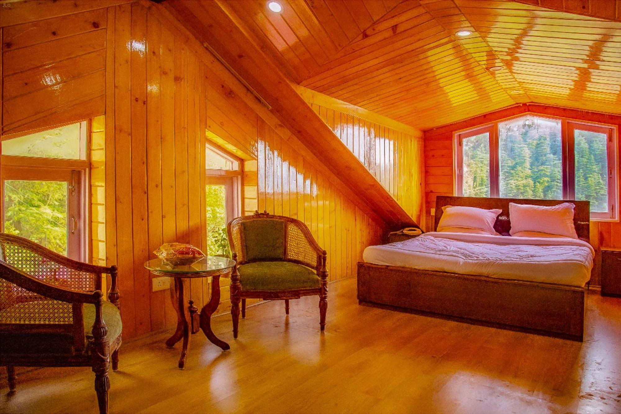 Whispering Pines Villa Shimla Eksteriør bilde